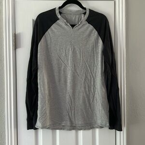 Lululemon Men’s Henley Long sleeve